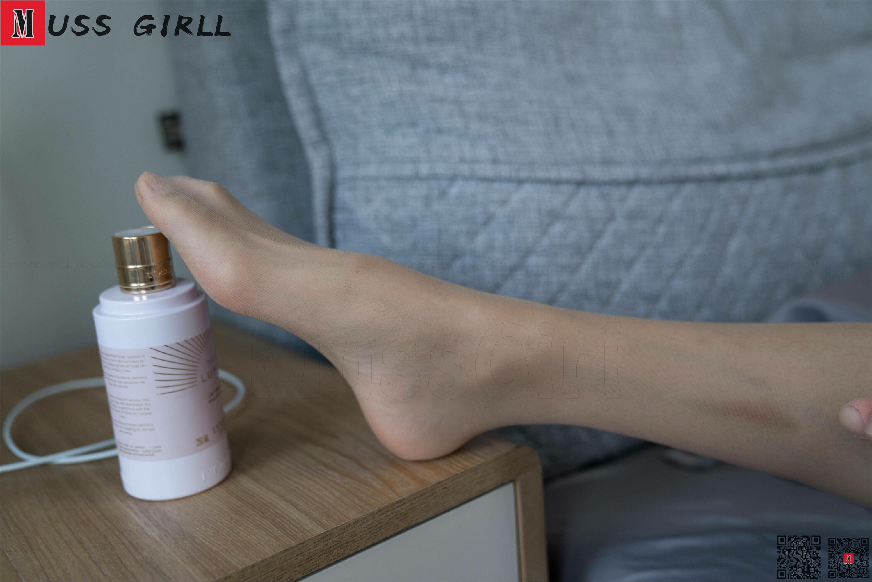 MussGirl慕丝女郎  NO.154 小白裙灰丝